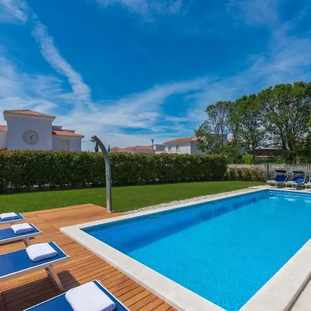 Villa Lory *