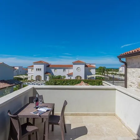 Villa Lory *